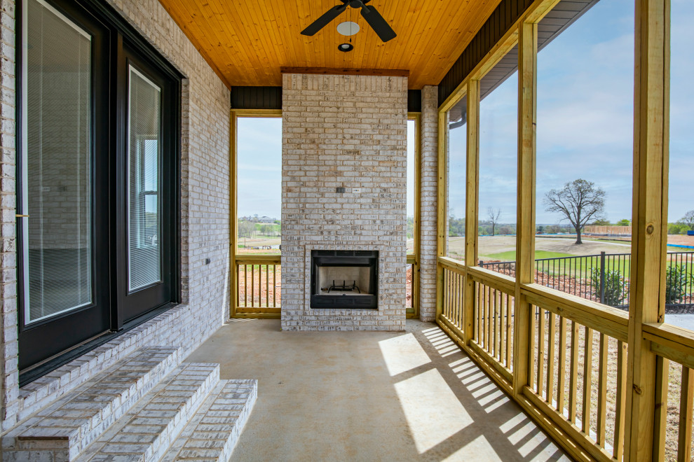 Home design - transitional home design idea