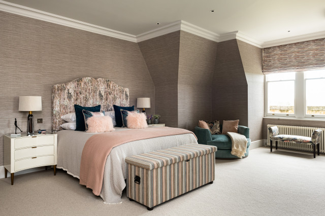The Mansions, Cobham. contemporary-sovrum