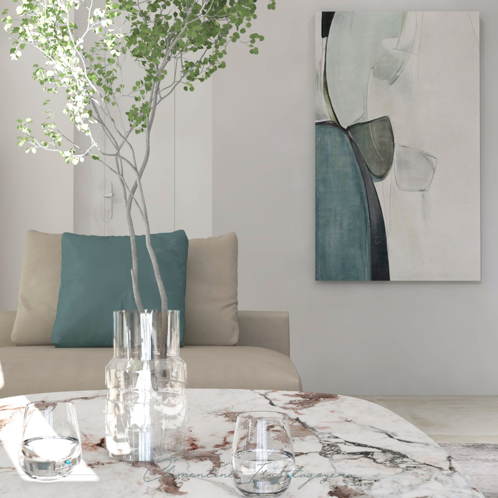 Diseño de sala de estar abierta minimalista de tamaño medio con paredes grises, chimeneas suspendidas, marco de chimenea de yeso, televisor colgado en la pared y suelo beige