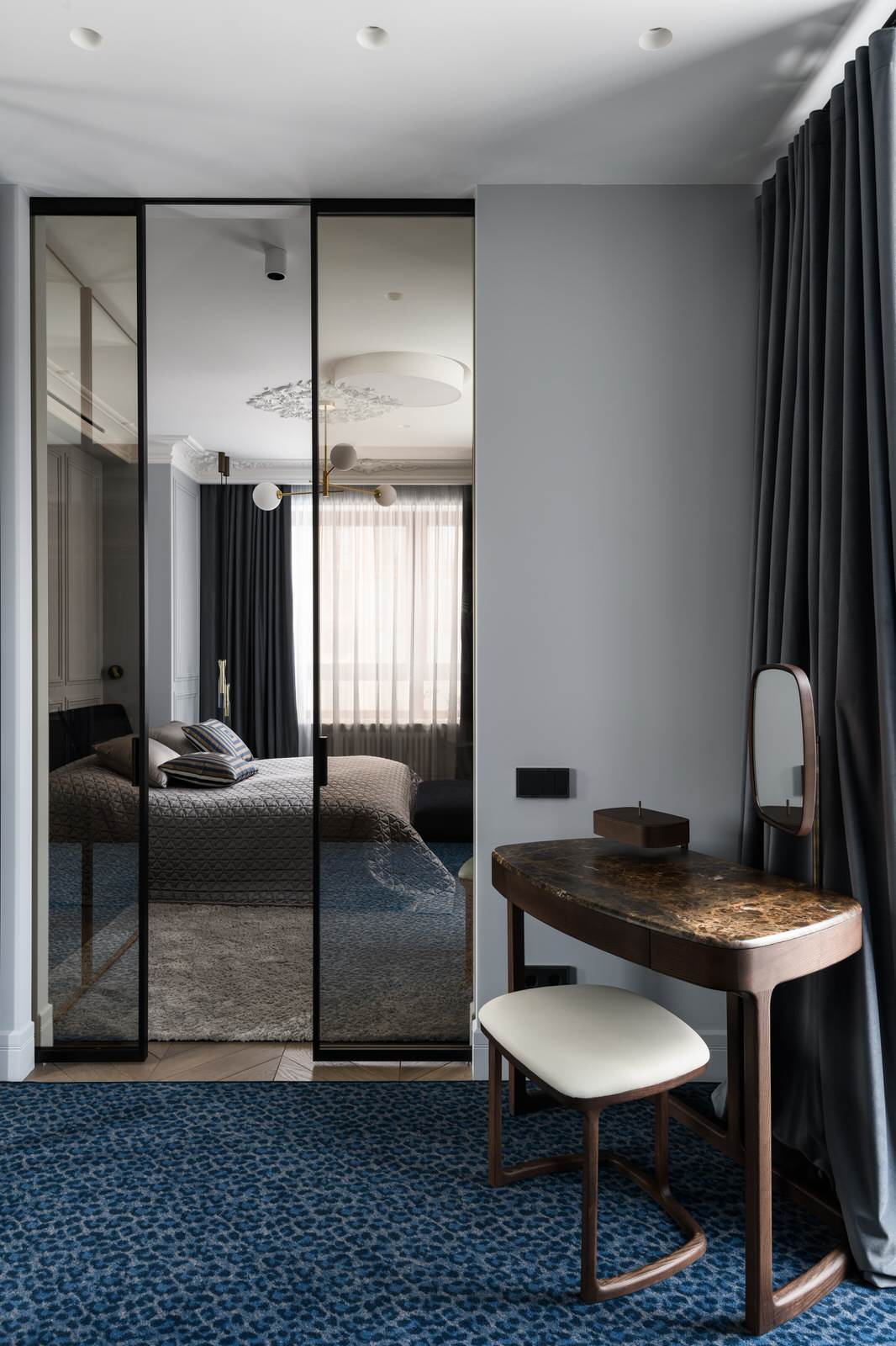 Частный интерьер, декабрь 2021 г.