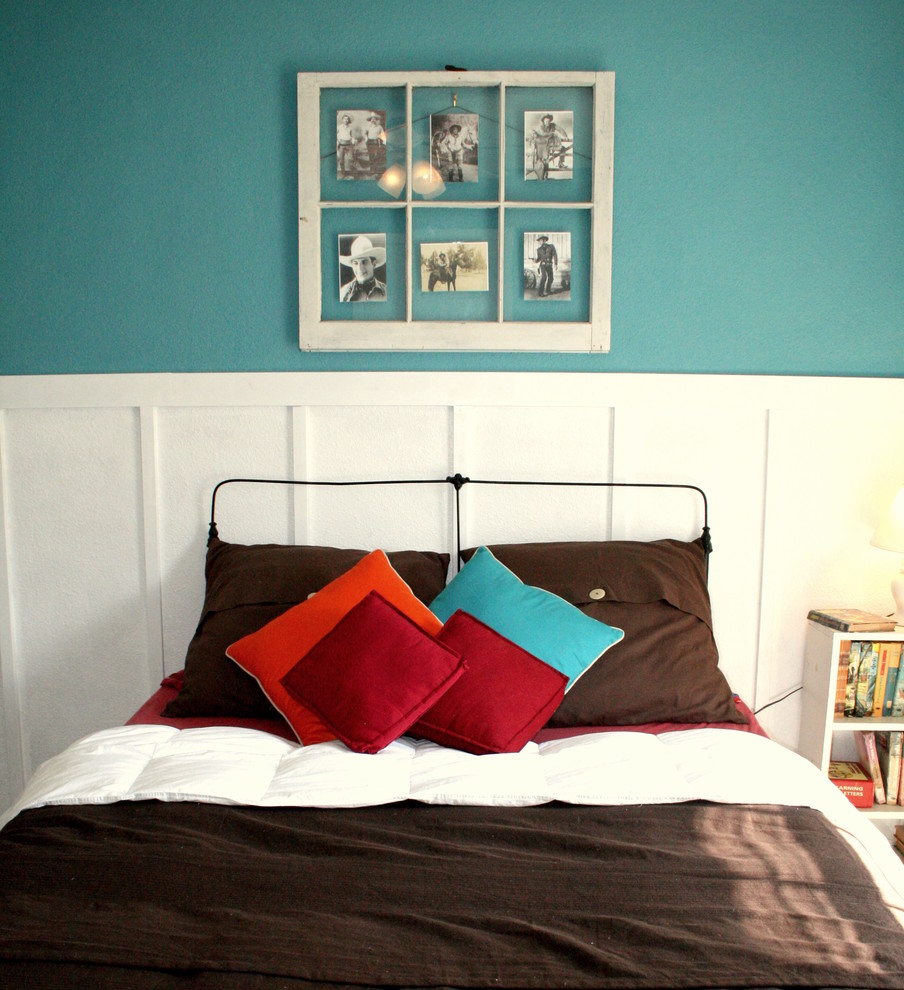 Example of a classic boy kids' room design in Dallas