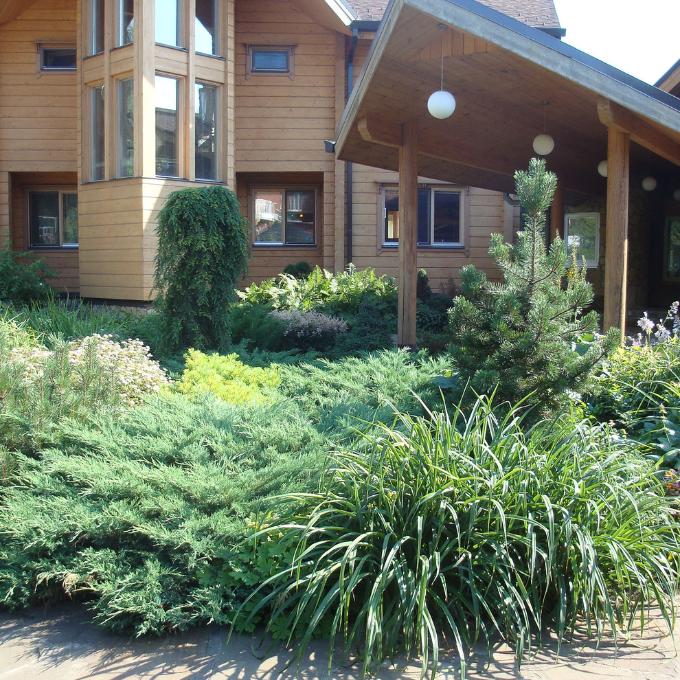 Частный жилой дом с бассейном