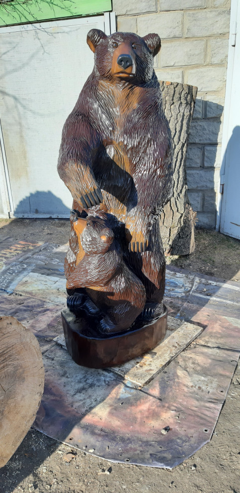 Скульптуры из дерева