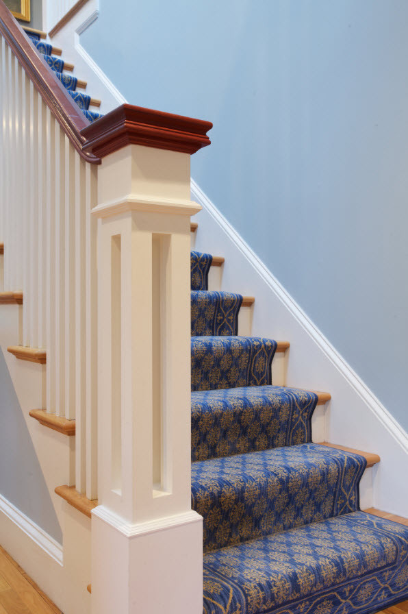 Design ideas for a traditional staircase in Providence.
