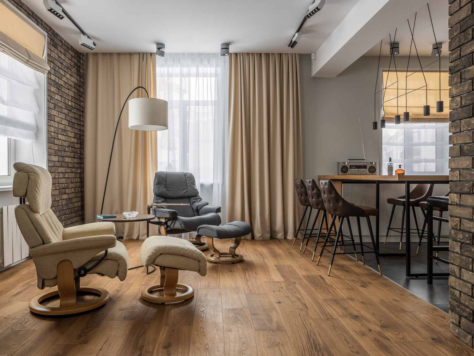 Двухуровневая квартира на набережной, гостиная