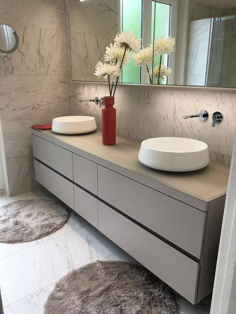 PURE ET CLAIRE transitional-bathroom