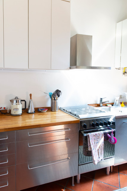 Casa Flamingo modern-kitchen