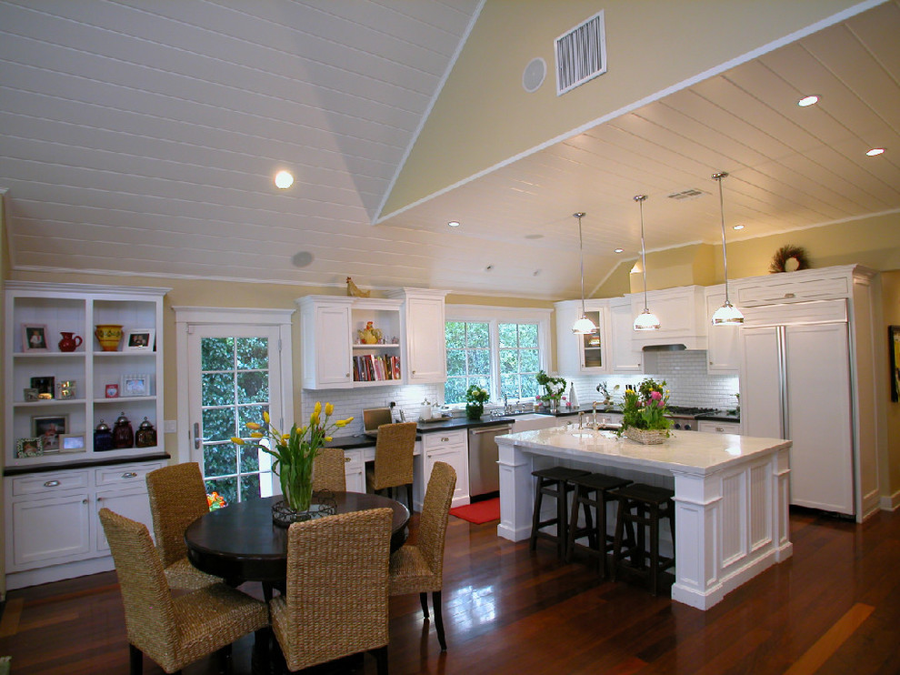 Oakwood Traditional