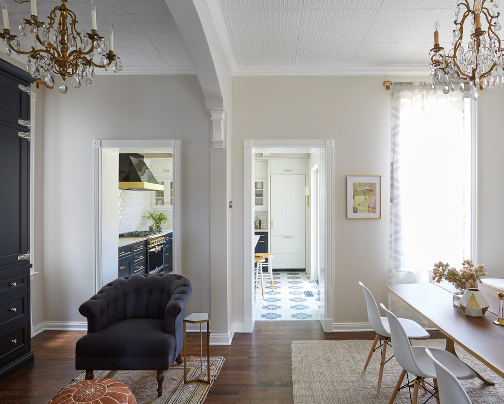Home design - transitional home design idea in Chicago