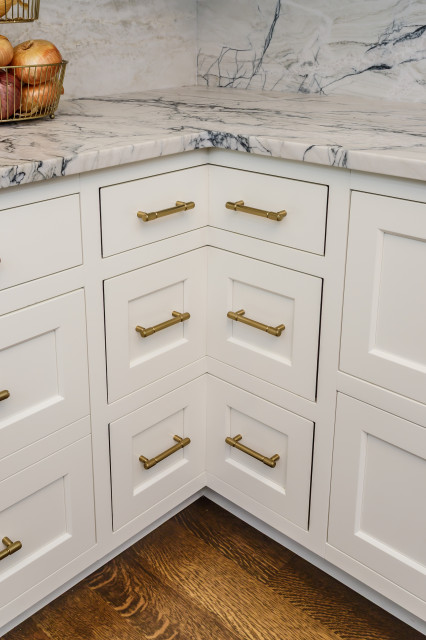 Rumson, NJ Kitchen transitional