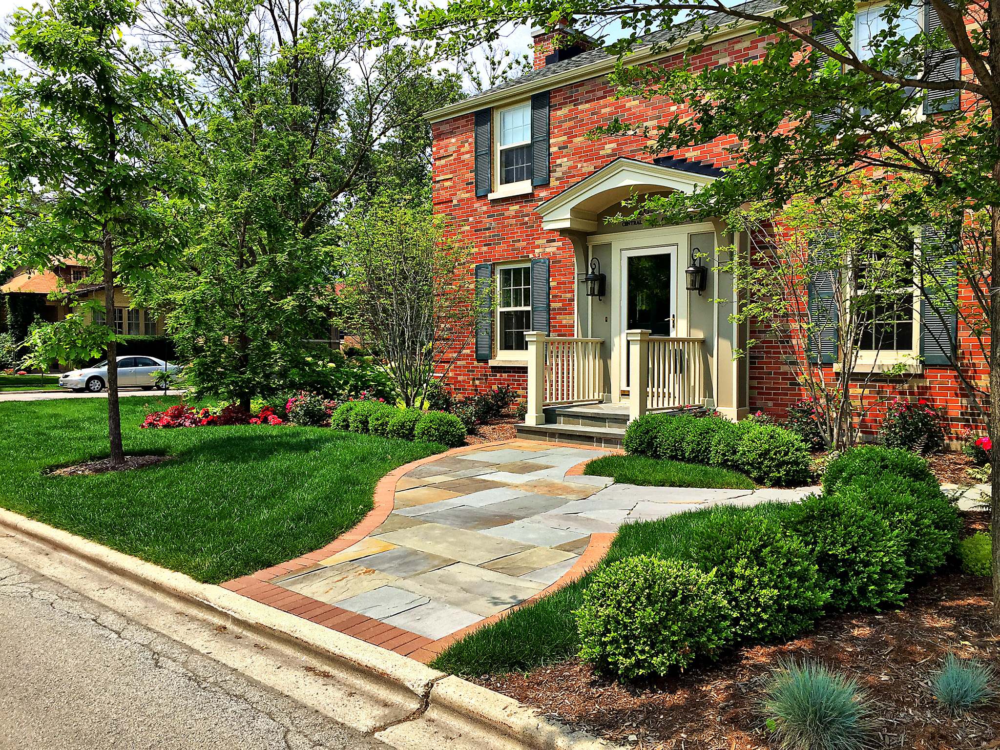 Corner Lot Landscaping Ideas - Photos \u0026 Ideas | Houzz, image size:2048x1536