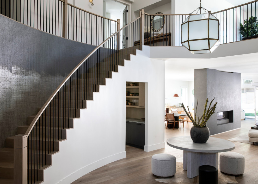 Entryway - entryway idea in Orange County
