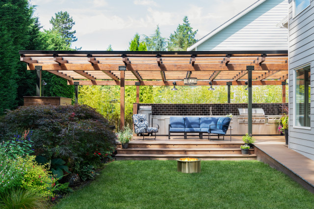 Backyard Covered Kitchen contemporary-terrace