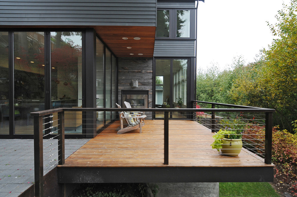 Deck - contemporary deck idea in Seattle
