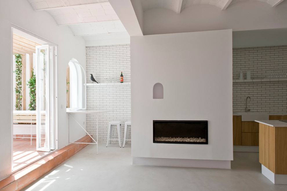 This is an example of a scandinavian living room in Barcelona.