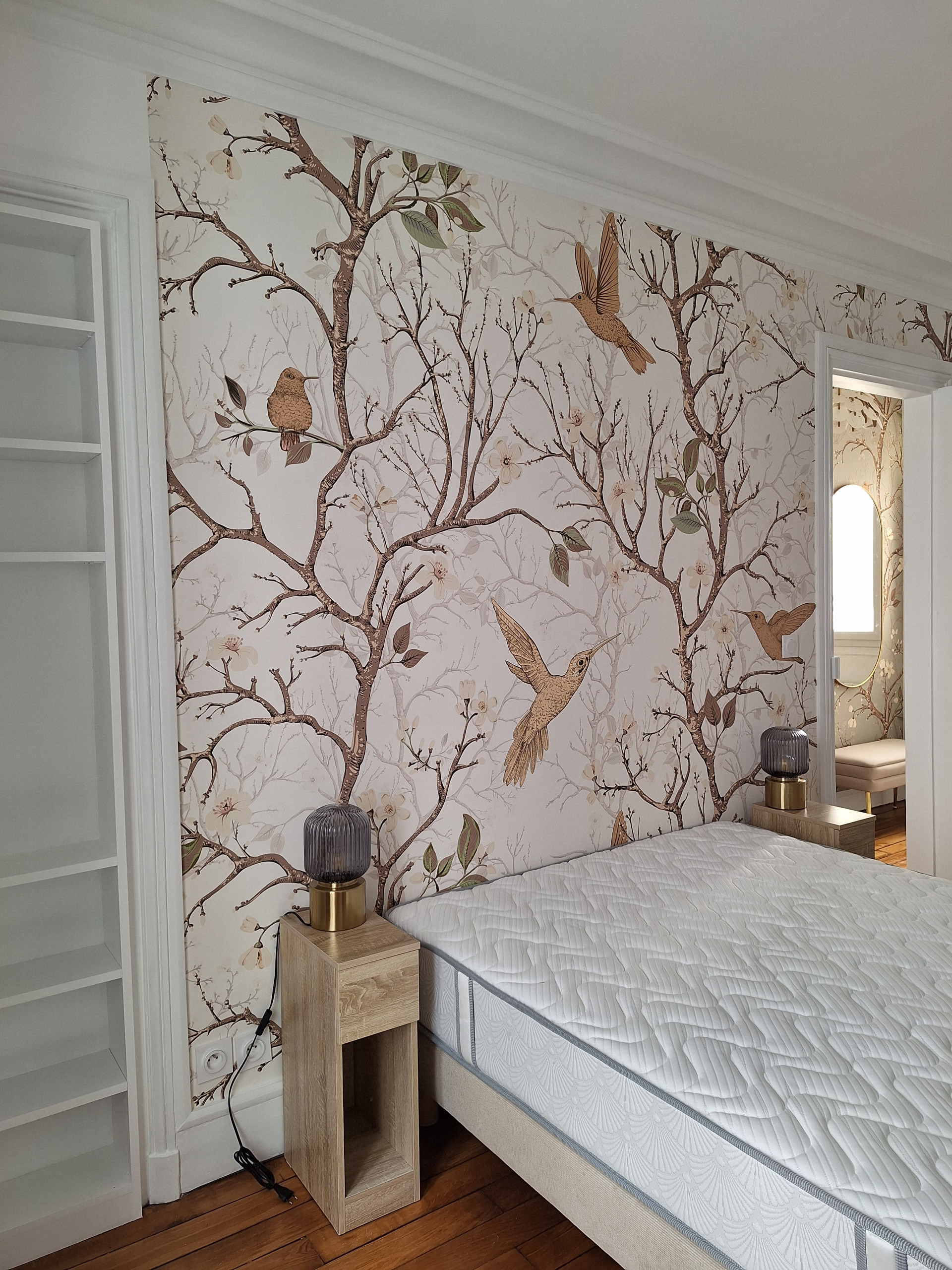 Rénovation partielle, décoration et ameublement d'un appartement ancien