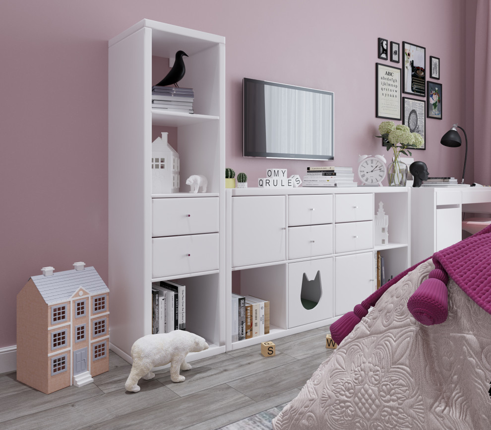 Пример оригинального дизайна: детская среднего размера в современном стиле с рабочим местом и розовыми стенами для ребенка от 4 до 10 лет