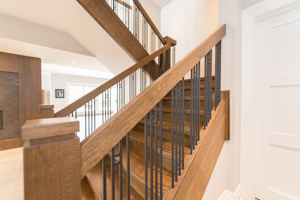 Transitional staircase photo in Toronto