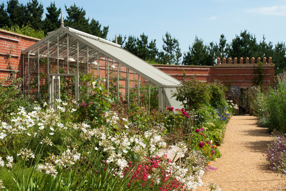 Design ideas for a large traditional detached greenhouse in Frankfurt.