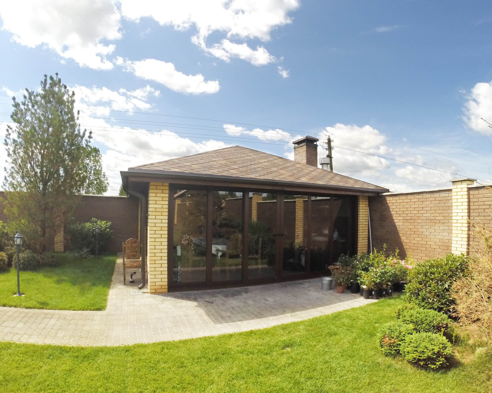 остекление беседки. Алюминиевые подъемно-раздвижные двери