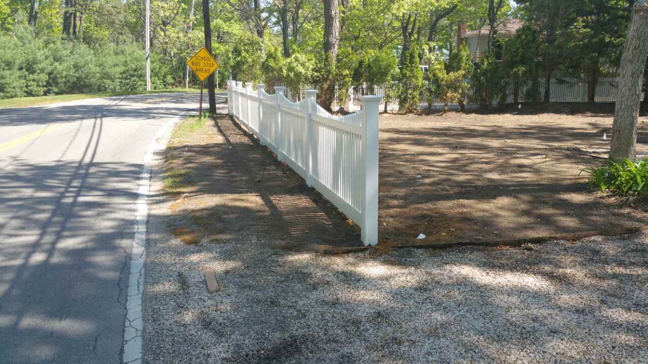 Yard Fence - Wainscot, NY