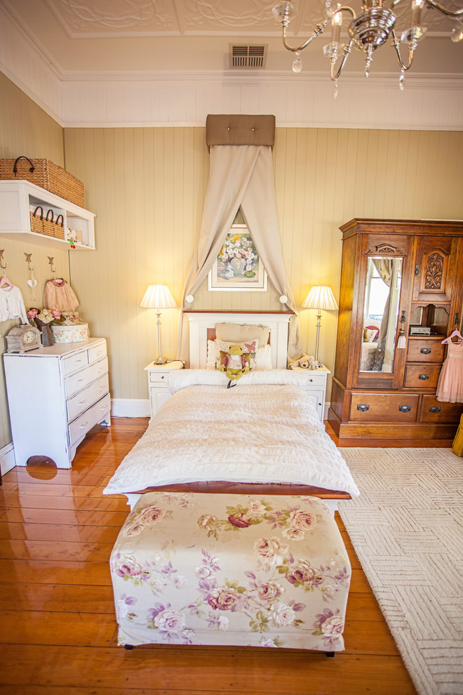This is an example of a traditional kids' room in Brisbane.