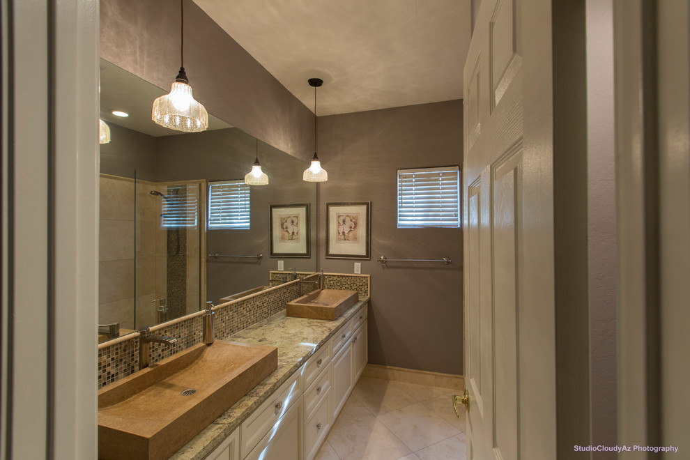 Example of a transitional bathroom design in Phoenix