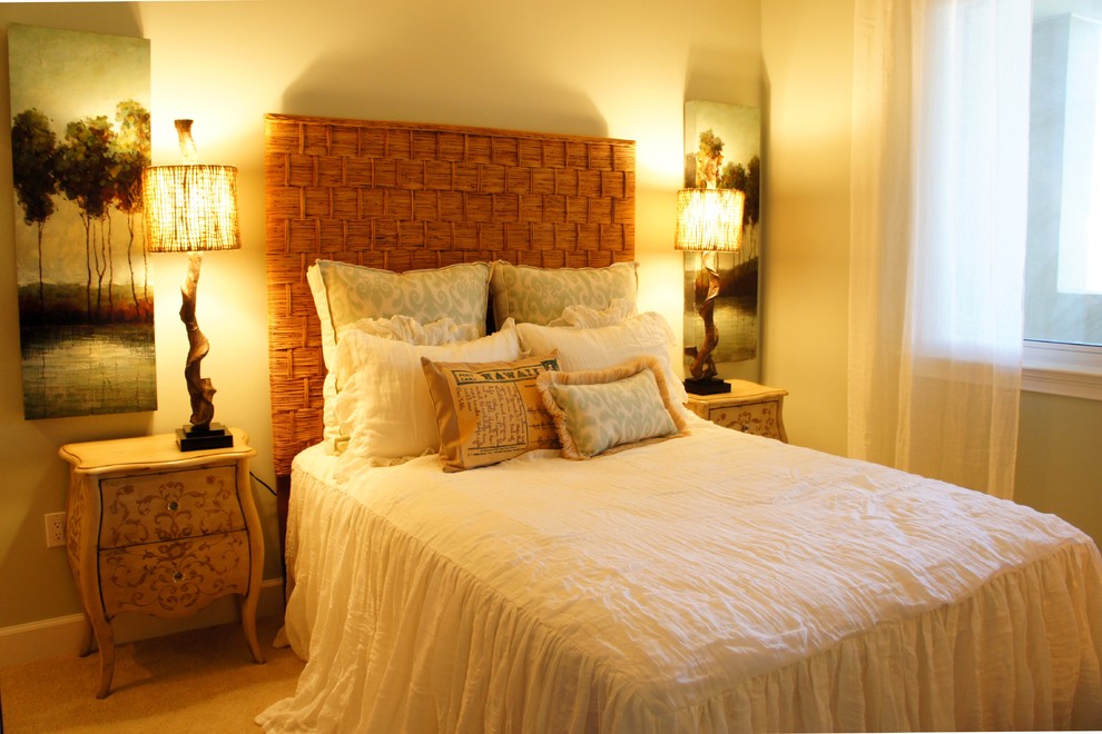 Inspiration for a mid-sized beach style guest bedroom in Miami with grey walls, carpet and no fireplace.
