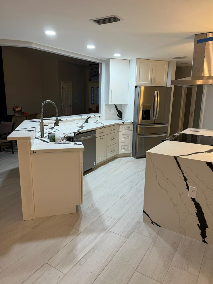 White and Grey modern kitchen