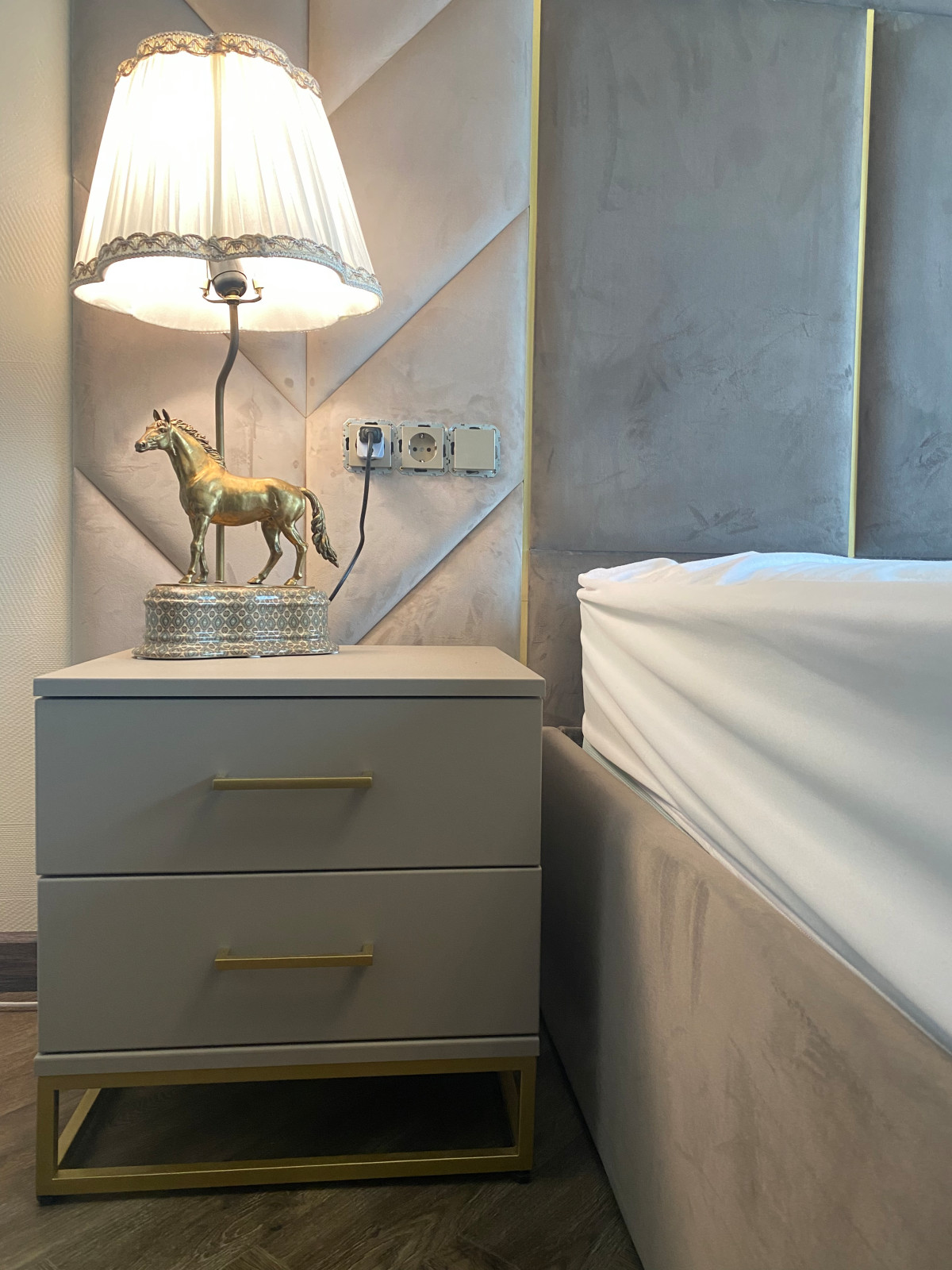 Прикроватная тумба