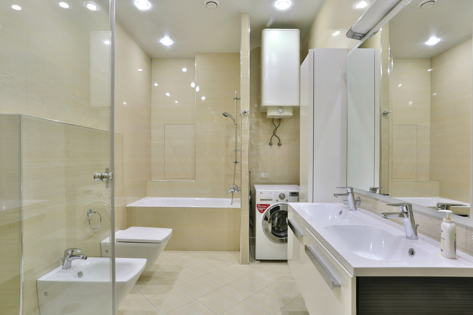 Квартира на Малоохтинском пр. 16