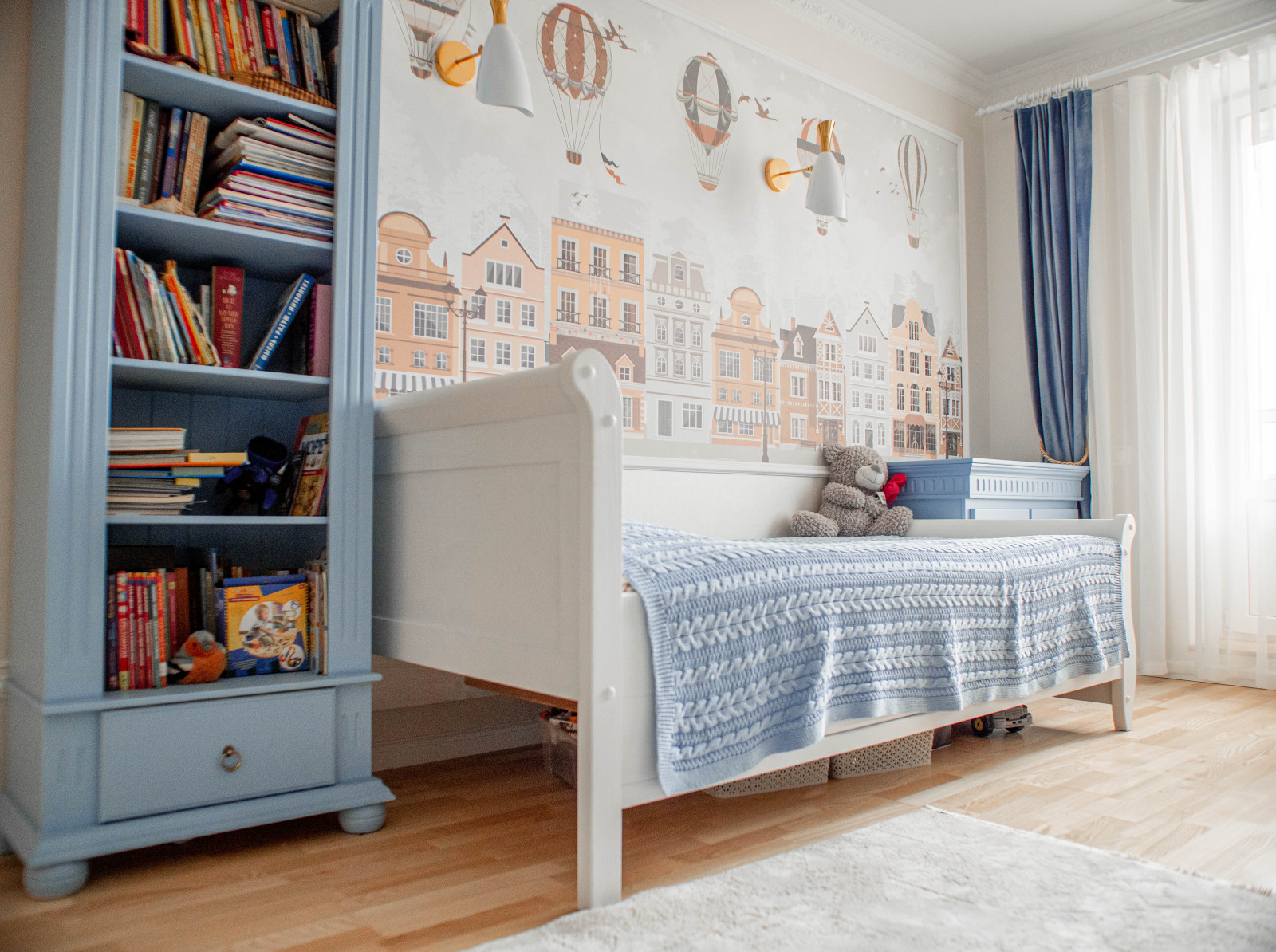 Детская для мальчика в синих тонах