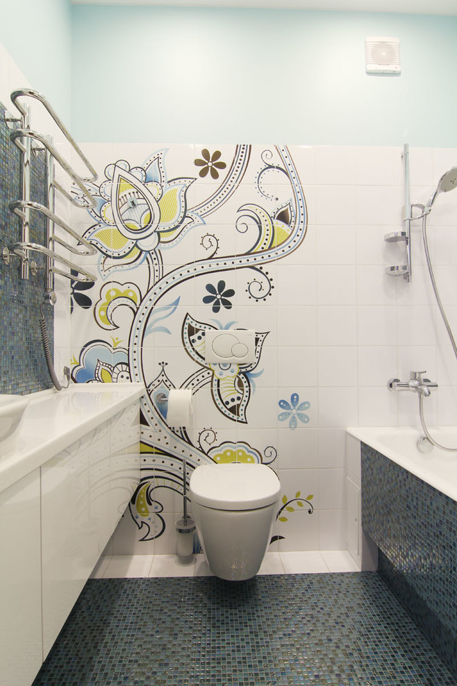Design ideas for a contemporary bathroom in Novosibirsk.