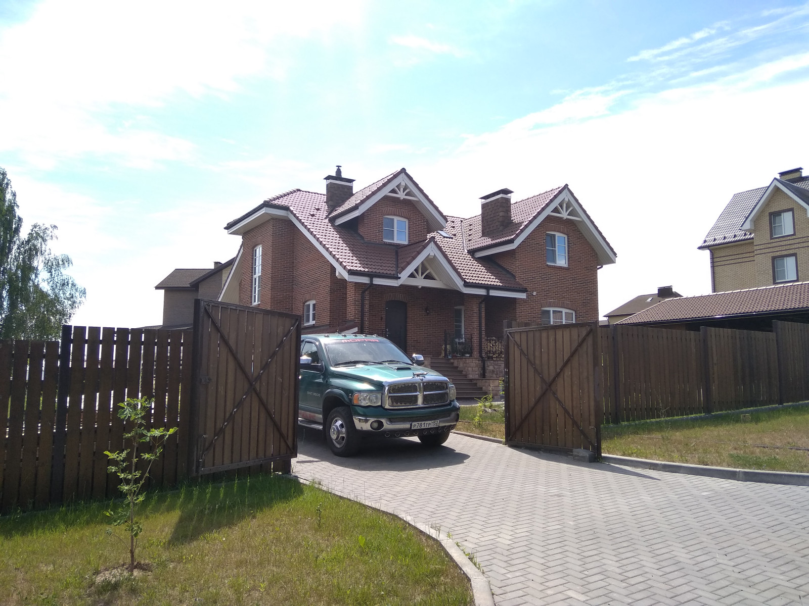 Дом в английском стиле пос. Новопокровское