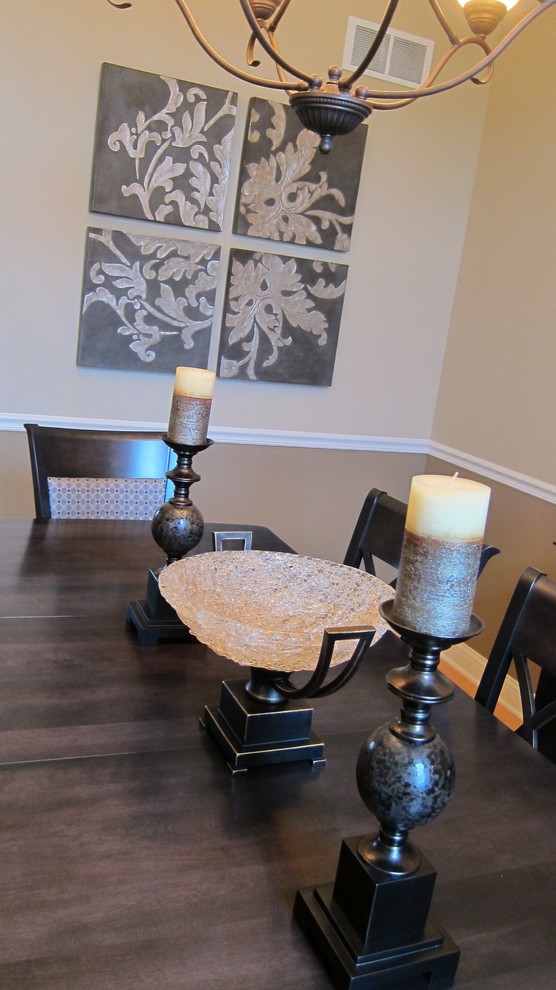 Inspiration for a mid-sized transitional home design remodel