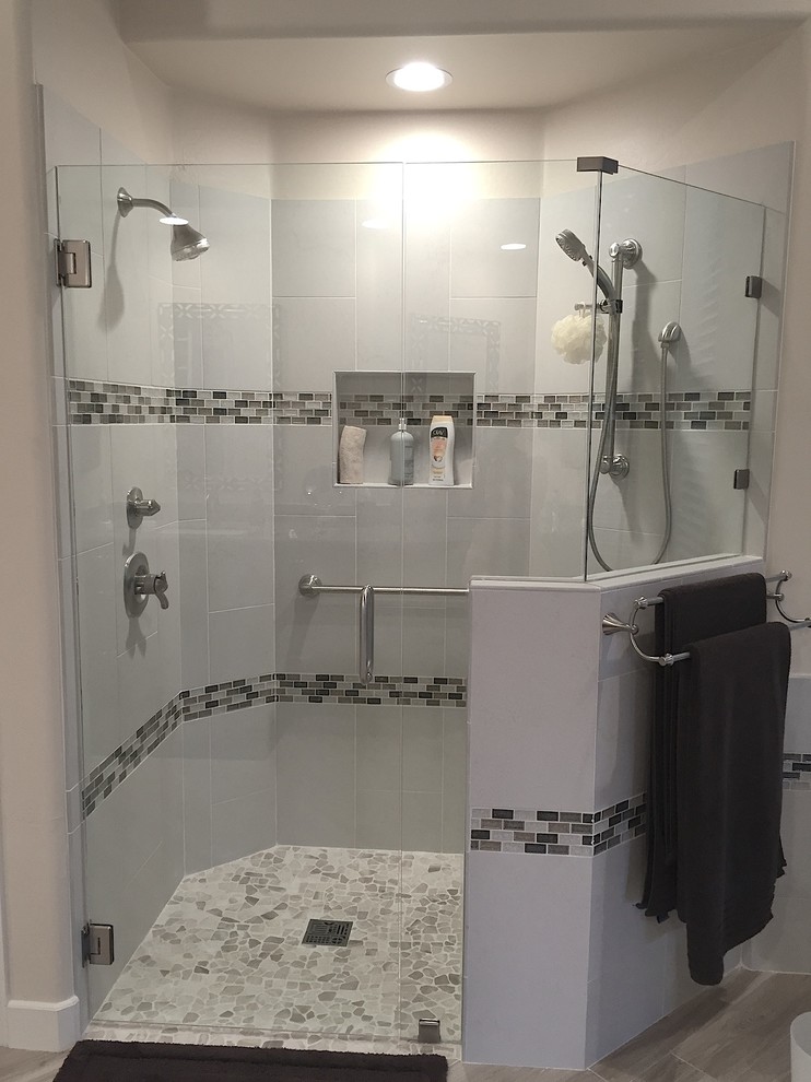 Inspiration for a transitional bathroom remodel in Phoenix