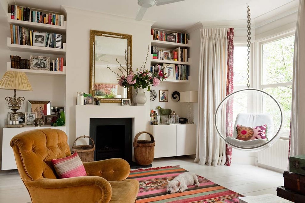 Inspiration for a transitional living room in London.