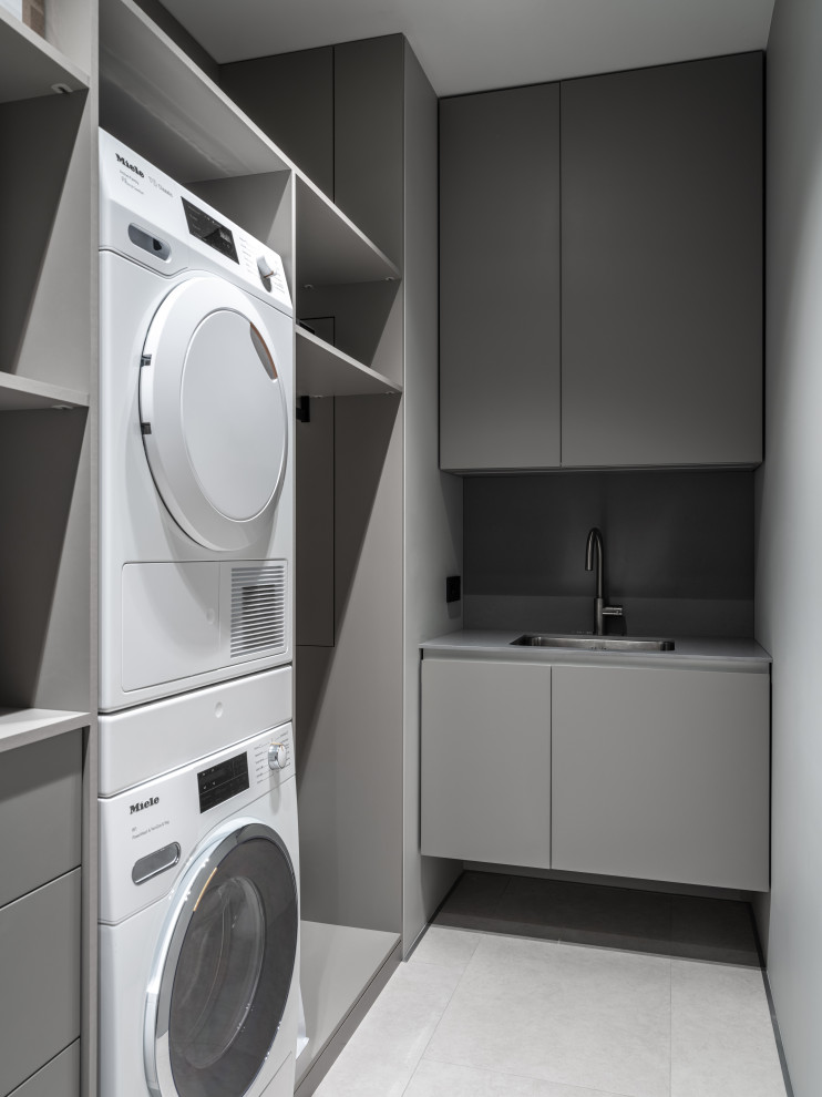 Vander - Modern - Laundry Room - San Diego - by MOPS Architects