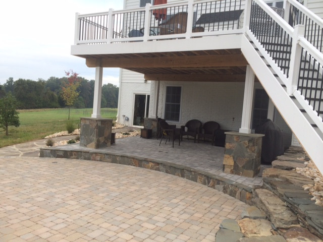Inspiration for a transitional deck remodel in DC Metro