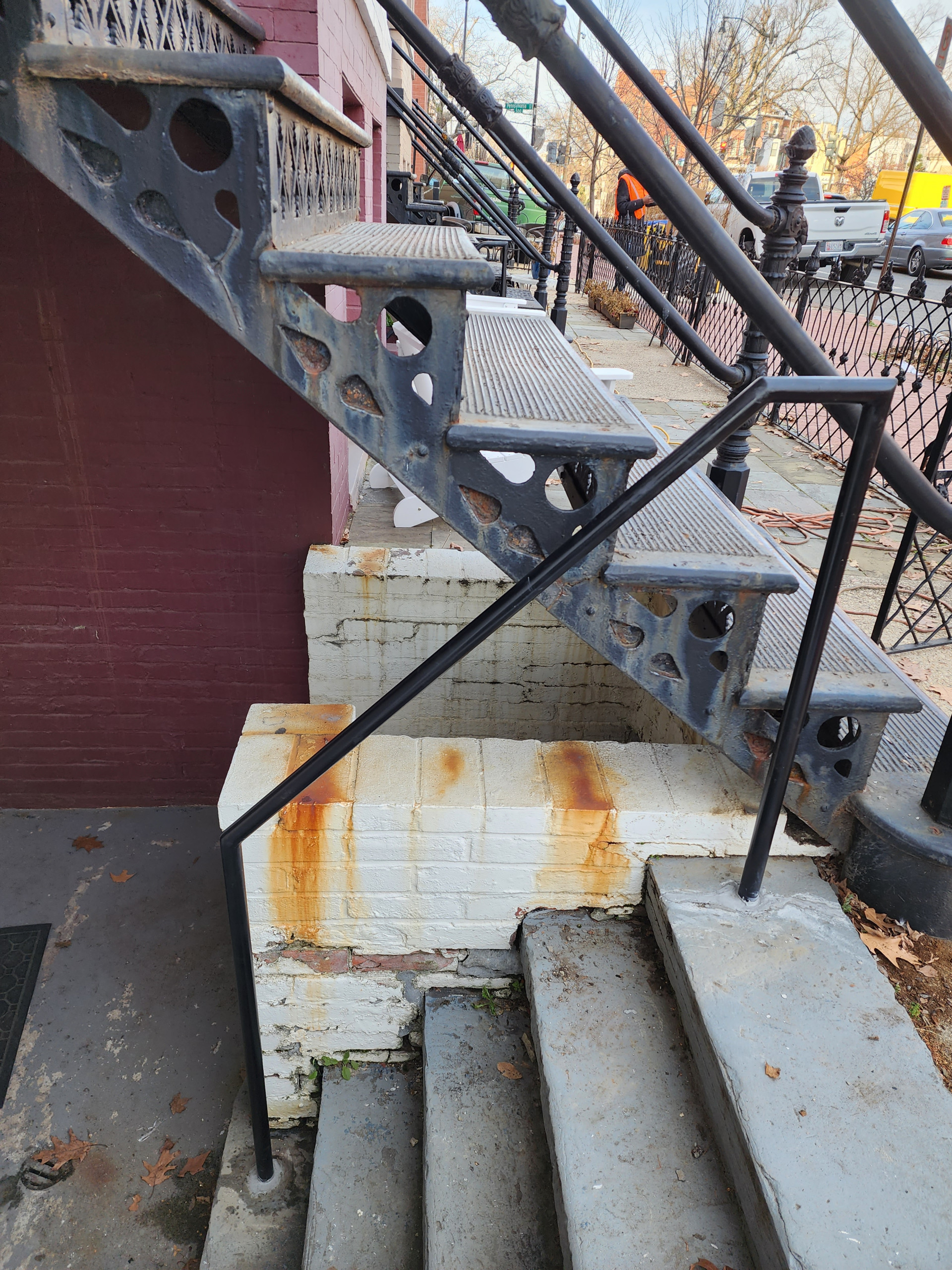 Replacing damaged handrail