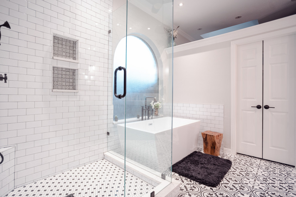 English Chestnut | Master Bathroom