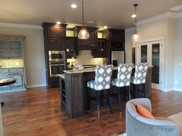 KITCHEN traditional-kitchen