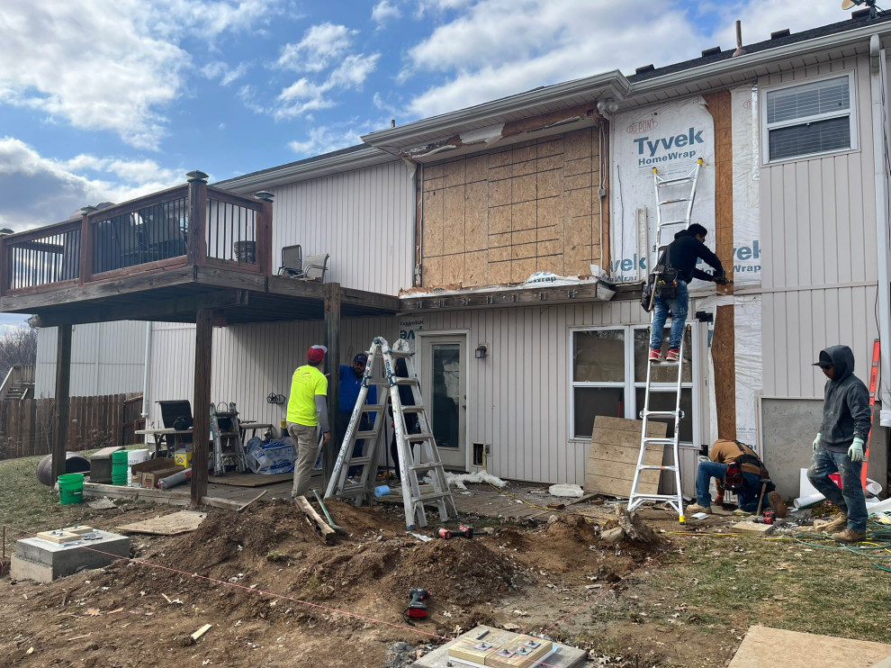 Elevated 4-Seasons Room Addition in Kansas City, MO