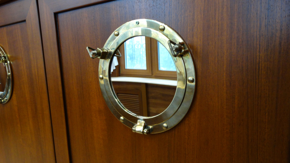 Проект лоджии в стиле интерьера яхты