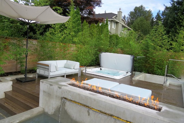 Inspiration for a contemporary home design remodel in Vancouver
