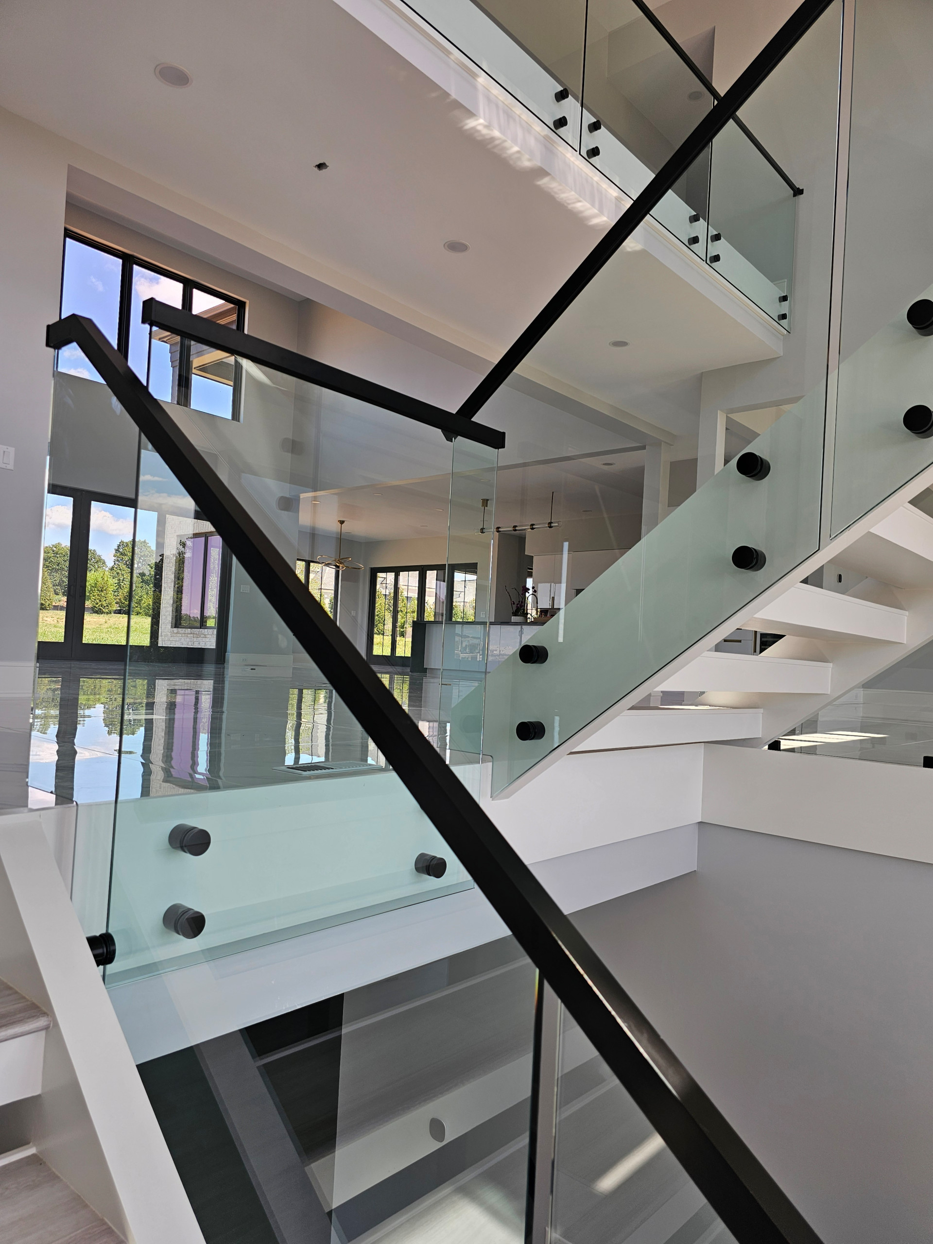 125_Modern Open Rise Stair with Glass Balustrade, Aldie, VA 20105