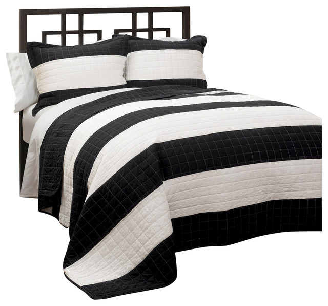 Black and White Stripe 3Piece Quilt Set Quilts And Quilt Sets by