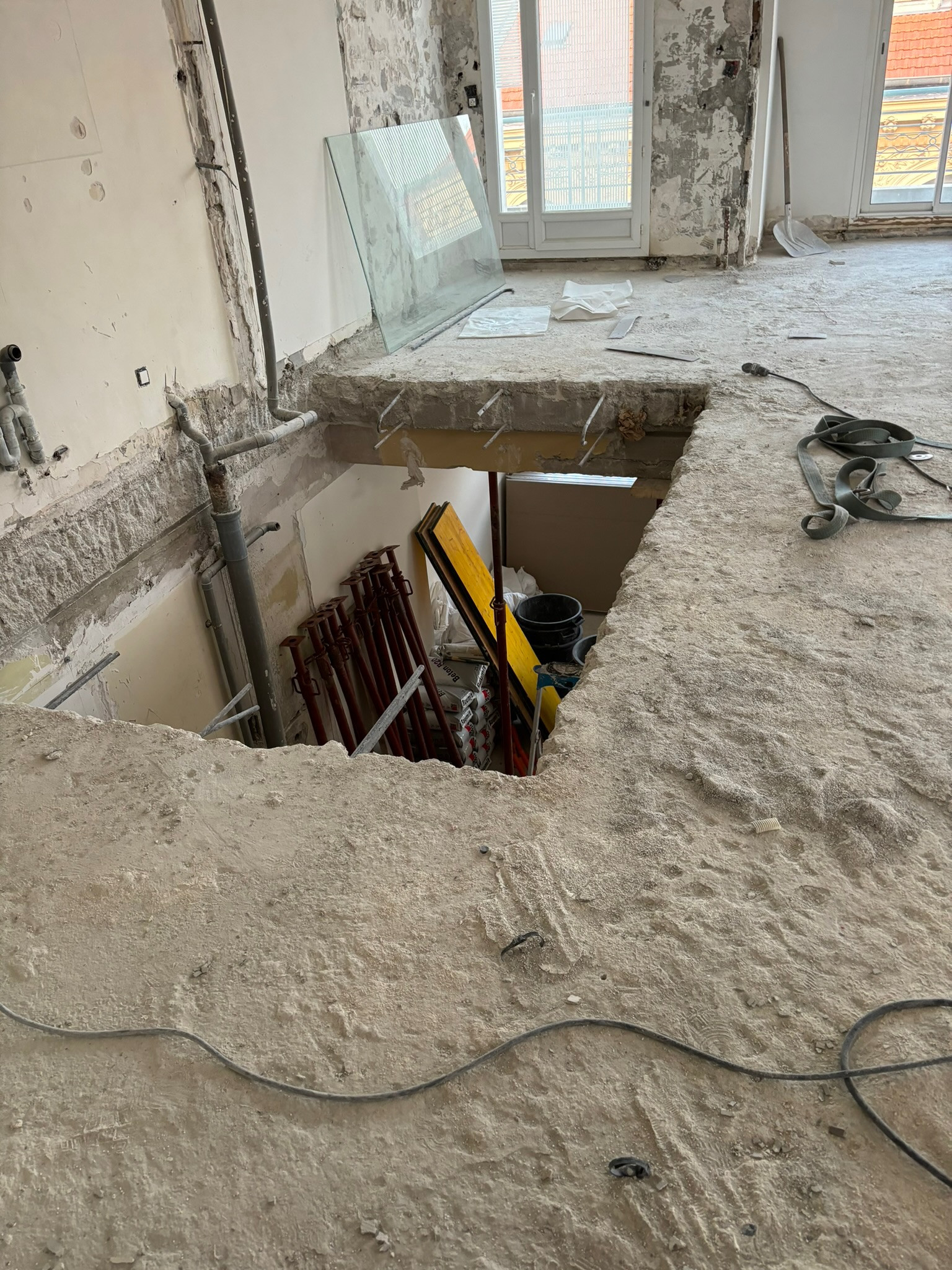 L’union parfaite : deux appartements transformés en un duplex unique