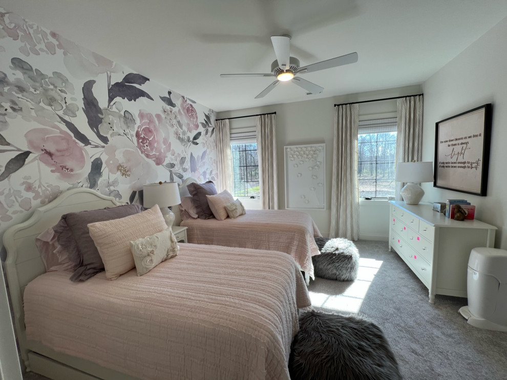 Home design - transitional home design idea in Columbus