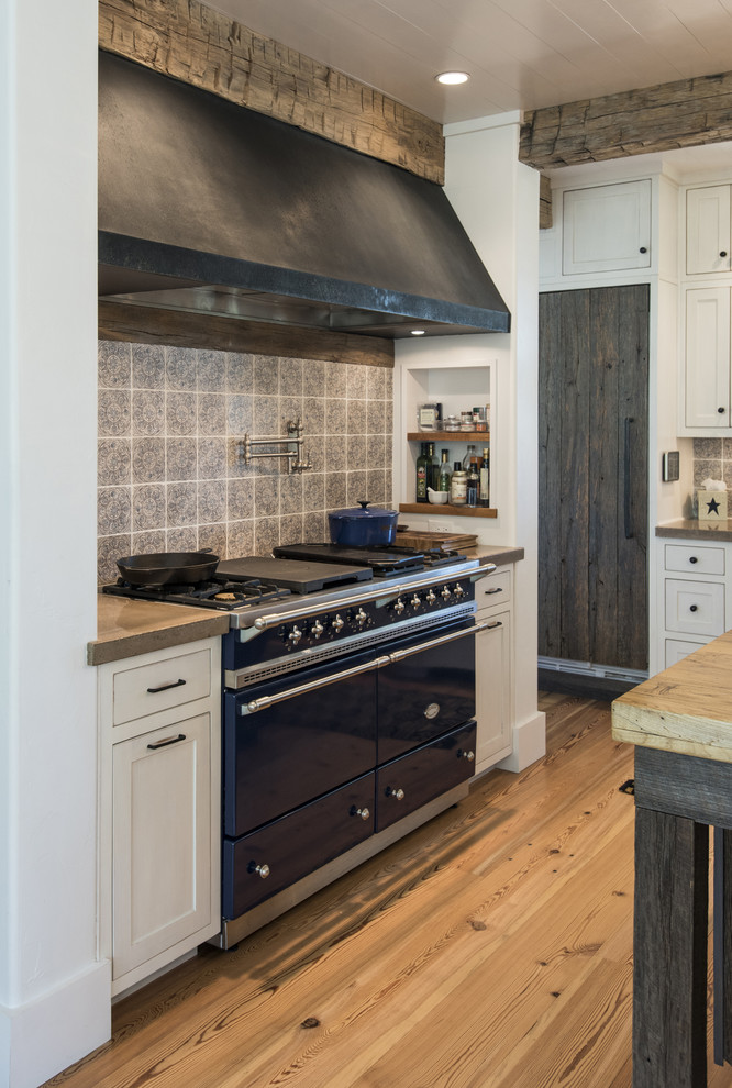 Kitchen - Photography by Andrew Hyslop